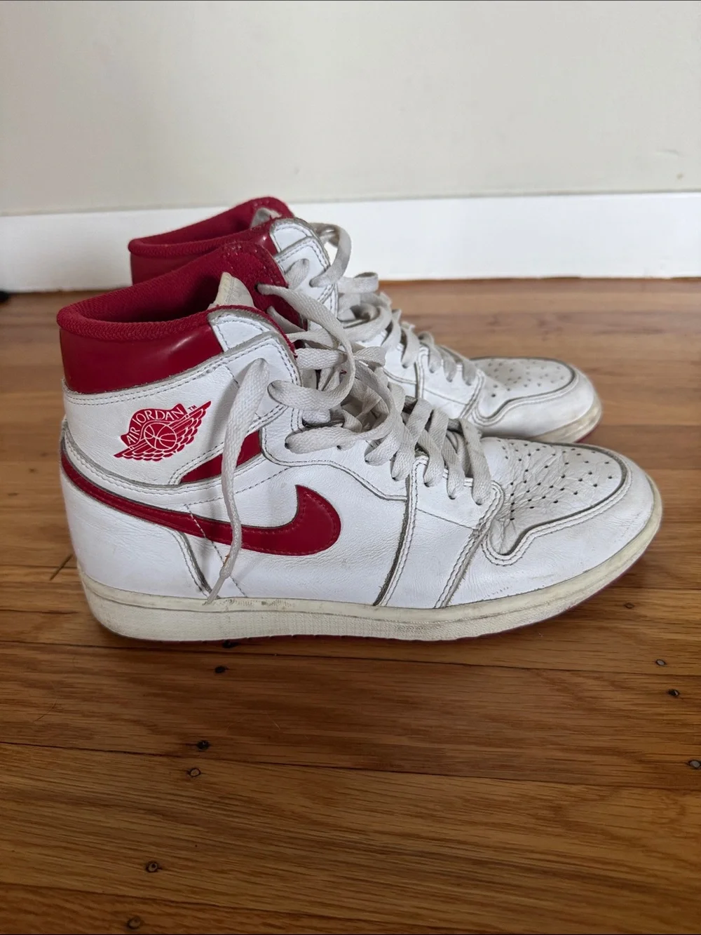 Vintage High Top Nike Air Sneakers